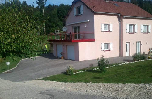 Bellefontaine Cottage | Furnished, single-storey gite in the heart of the village Completely refurbished in March 2025