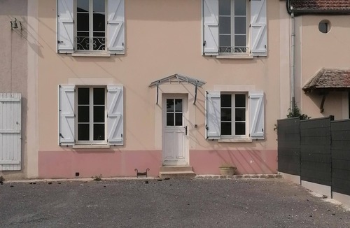 Beton-Bazoches House | Gîte à la Campagne 3 Chambres à 1h de Paris