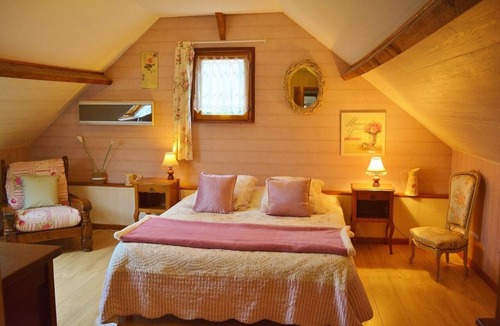 Courcelles-au-Bois House | Gîte 2 à 8 Personnes Avec 3 Chambres et 3 Salles de Bains/Cuisine