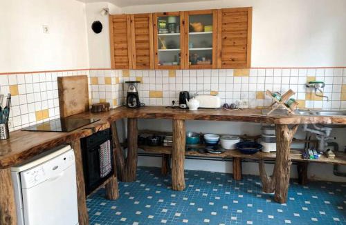 Saint-Aubin-de-Bonneval House | Gîte au cœur d'une résidence d'artiste
