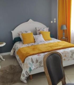 Montge-en-Goele Villa | Gîte aux trois suites parentales et son jacuzzi
