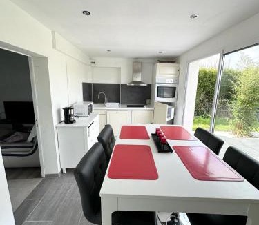 Eperlecques House | Gîte avec Piscine et spa