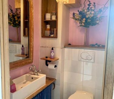 Passenans Apartment | Gîte Chambre de la Tante Camille - Les Filles Tresy