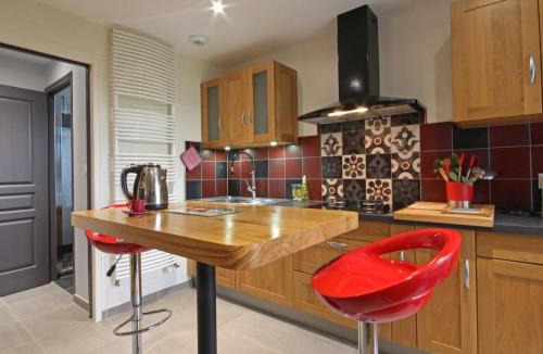 Antoigny House | Gîte charmant et lumineux près de Bagnoles de l'Orne, jardin, cheminée, télétravail, WIFI inclus - FR-1-497-14