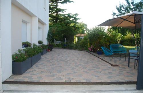 Isles-sur-Suippe Apartment | Gîte coté Jardin