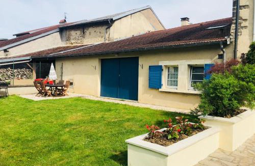 Isches House | Gîte de la Grande Fontaine