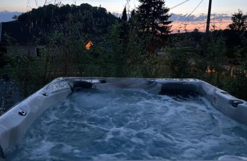 L'Etoile House | Gîte des 5 cépages avec jacuzzi 3 étoiles