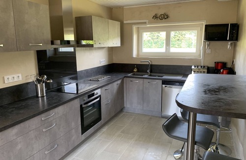Saint-Benoit-sur-Loire House | Gîte des Bords de Loire - 50m de la Loire à Vélo - Meuble de Tourisme 4 Étoiles