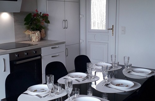 Haudricourt House | Gîte des Pommiers Verdure et Foret à Haudricourt ! Déconnectez-vous de Tout