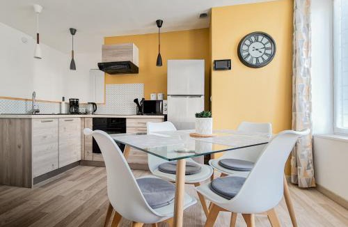 Carvin Apartment | Gîte du Haut Clocher entre Lille, Arras et Douai