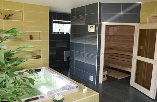 Saint-Hubert House | Gîte Godchure Côté Spa
