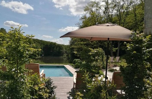 Chalais Cottage | Gîte "L'Abloux" du Ris de Feu de 160 ha avec Piscine chauffée, Spa et Sauna
