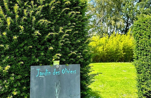Arques Apartment | Gîte Les Oliviers – 4 people – 2 bedrooms – 1 bathroom – Indoor pool