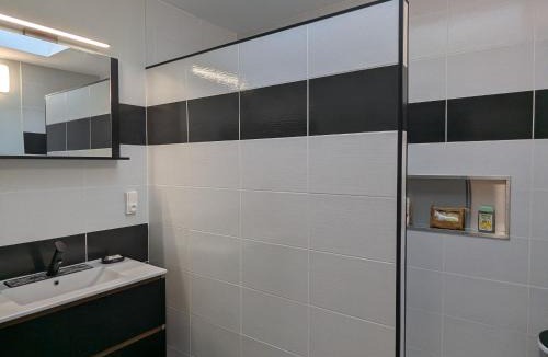 Milly-sur-Bradon House | Gîte Moderne et Chaleureux pour 4 à Milly-sur-Bradon - FR-1-585-177