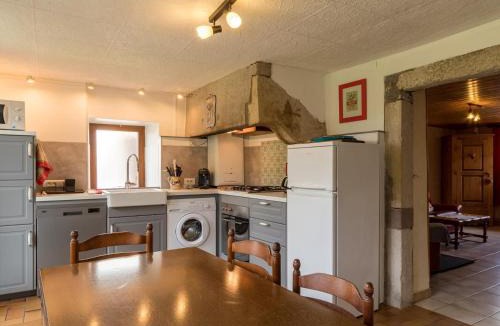 Saint-Bresson House | Gîte paisible dans ancienne ferme comtoise avec animaux acceptés - FR-1-583-416
