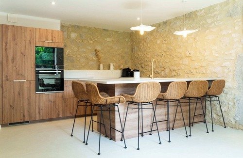 Premanon Apartment | Gite authentique de plain-pied dans ferme en pierre en pleine nature
