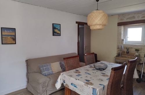 Triaize House | Gîte between countryside and sea