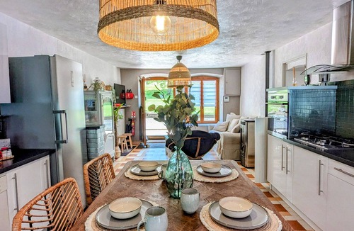 Bougnon Cottage | Gite Bougnon, 4 bedrooms, 9 persons