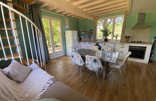 Dommartin-les-Cuiseaux Ski Chalet | Gîte de la Liambe -wooden house in the countryside - sleeps 4 to 6 -