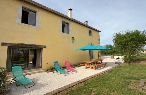 Savoisy Villa | Gîte des marronniers in the heart of the côte d'or