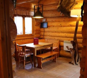 Janvry House | Gite En Rondins