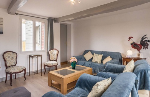 Foucarmont House | Gite Foucarmont, 4 bedrooms, 10 persons