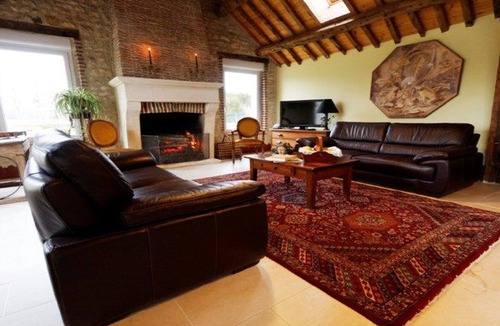 Marchais Cottage | Gite in Aisne with 5 bedrooms