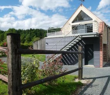 Necy House | Gite le long bois campagne charme 6 pers