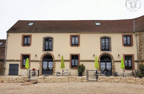 Mareil-le-Guyon Cottage | Gite Mareil-le-Guyon, 6 bedrooms, 12 persons