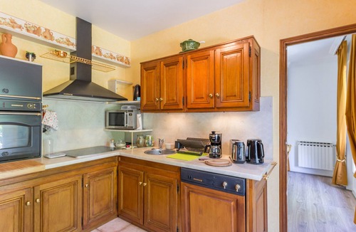 Marly-le-Roi Cottage | Gite Marly-le-Roi, 4 bedrooms, 5 persons