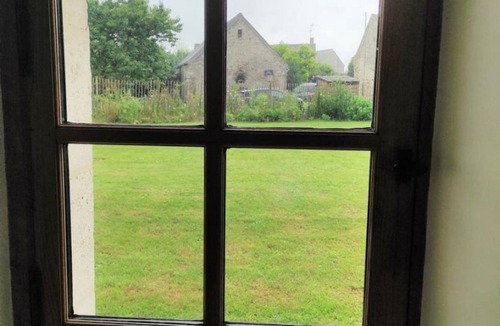 Montepilloy Cottage | Gite Montépilloy, 2 bedrooms, 4 persons