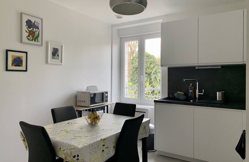 Baume-les-Dames Apartment | Gîte overlooking the Doubs, close to hiking trails