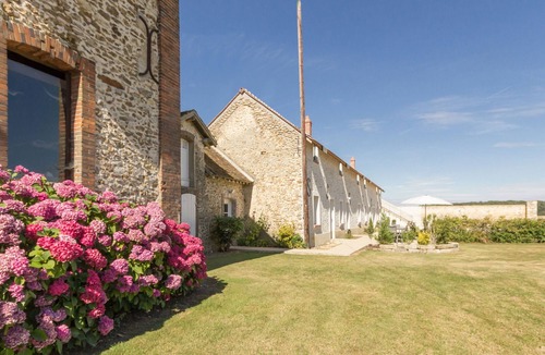 Ablis Cottage | Gite Prunay-en-Yvelines, 4 bedrooms, 10 persons
