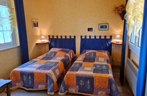 Saint-Firmin-des-Bois Cottage | Gite Saint-Firmin-des-Bois, 2 bedrooms, 4 persons