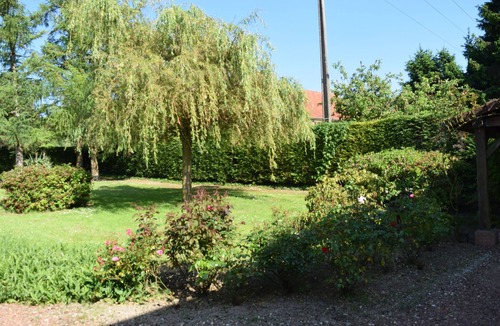 Neuville-au-Bois House | Gite sleeps 14 * somme tourisme et clévacances * in quiet country setting