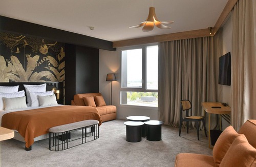Bezannes Hotel | Golden Tulip Reims