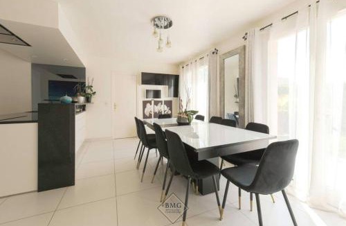 Bussy-Saint-Georges Apartment | Golf House Disneyland BMYGUEST