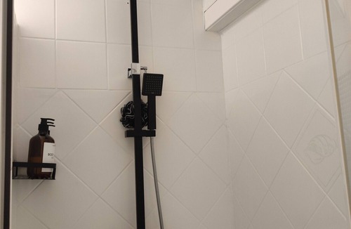Fresnes House | Grand Appartement Independant Dans Pavillon