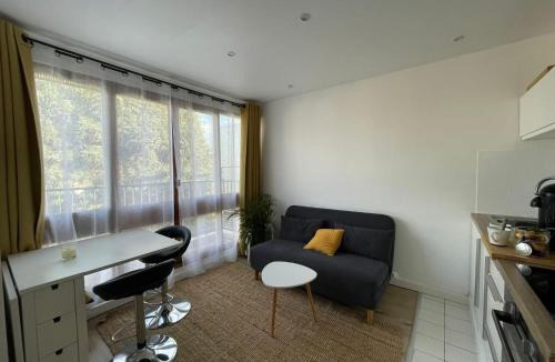 Le Chesnay Apartment | Grand studio proche versailles château