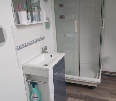 Ezy-sur-Eure House | Grande maison jusqu'à 9 pers