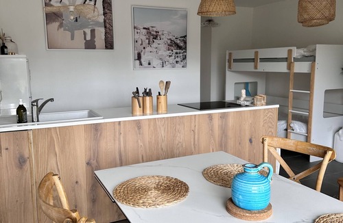 Les Attaques Apartment | Ground floor apartment for 4 people with garden