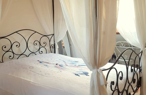 Pontault-Combault House | Ground floor independent Villa. Private courtyard. Nature and calm