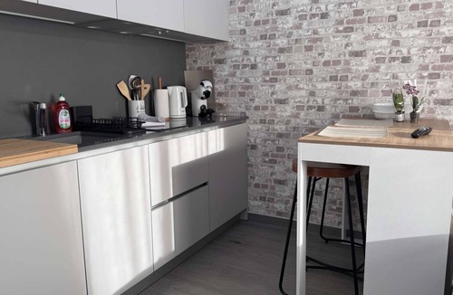 Maisons-Alfort House | Ground floor studio, terrace, parking near Paris