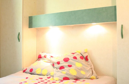 Gourge Ski Chalet | Group accommodation 20 pers. : swimming pool, hall, mini-golf, dining room