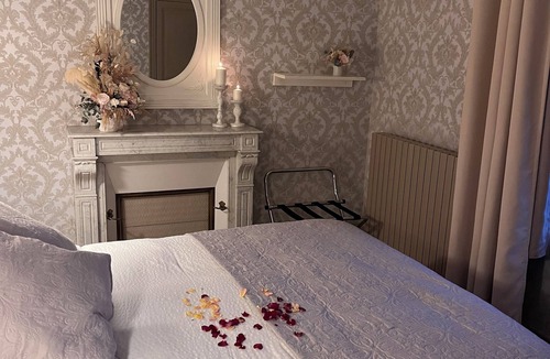 Cournon-dʼAuvergne Bed & Breakfast | Guest house and SPA near Clermont-Ferrand