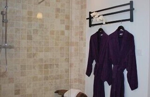 Noyant-et-Aconin Bed & Breakfast | GUEST ROOMS WITH PRIVATE SPA! "LUXURIOUS INTIMACY