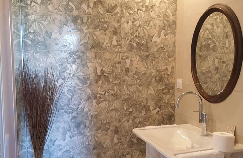 Bazouges-sur-le-Loir Bed & Breakfast | Guesthouse near La Flèche, pets allowed