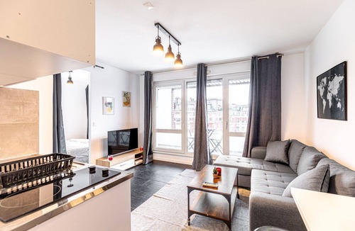 Quartier du Petit-Montrouge Apartment | GuestReady - Elevated Comfort with a Terrace