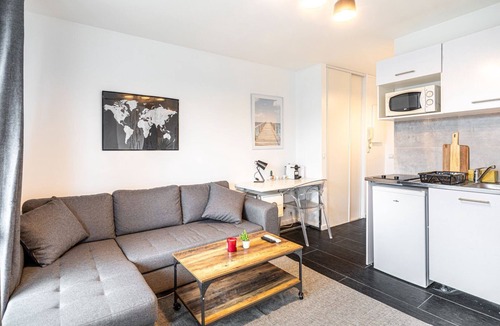 Quartier du Petit-Montrouge Apartment | GuestReady - Elevated Comfort with a Terrace