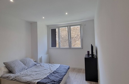 Roissy-en-Brie Apartment | Gustave House Entre Paris et Disneyland